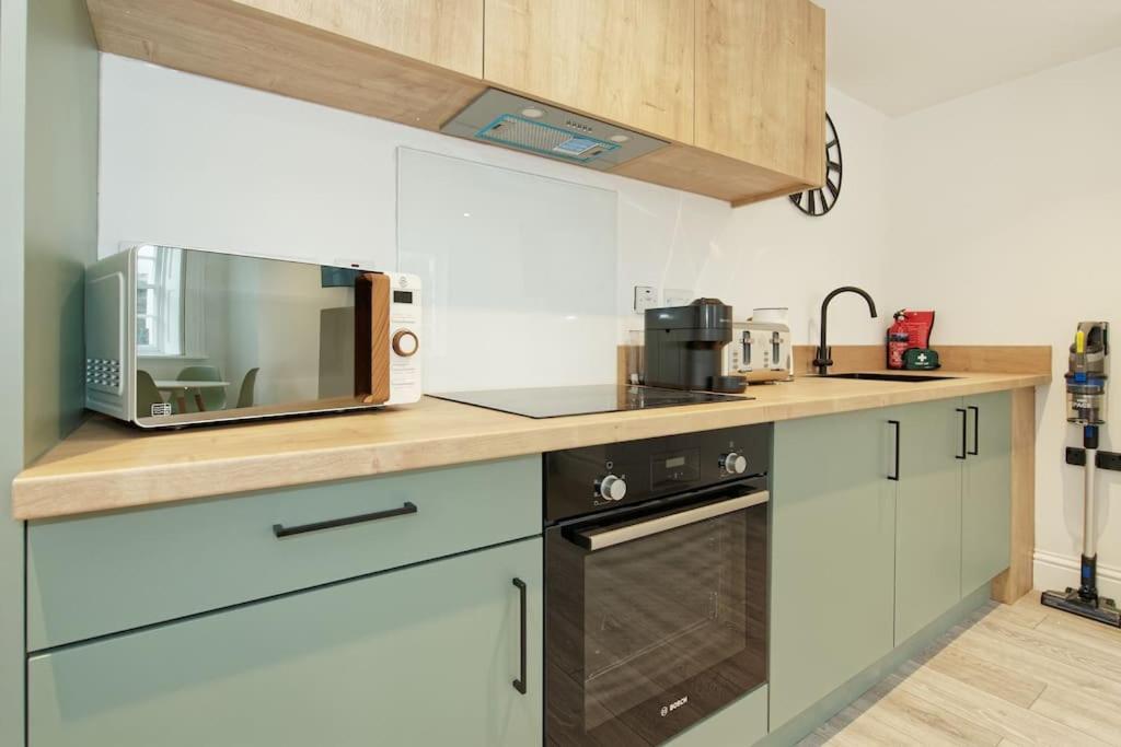 Stylish Beach Front Retreat 2 Bedrooms Herne Bay Bagian luar foto