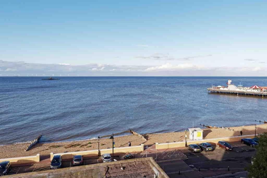 Stylish Beach Front Retreat 2 Bedrooms Herne Bay Bagian luar foto